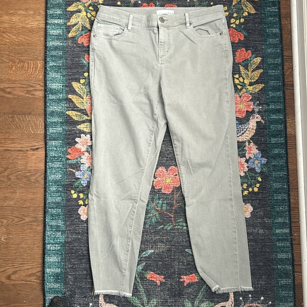 Loft Sage Green Modern Skinny Crop Frayed Hem Jeans, Size 10